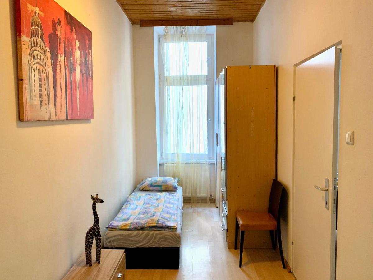 Raisa Apartments Lerchenfelder Guertel 30 Відень Екстер'єр фото