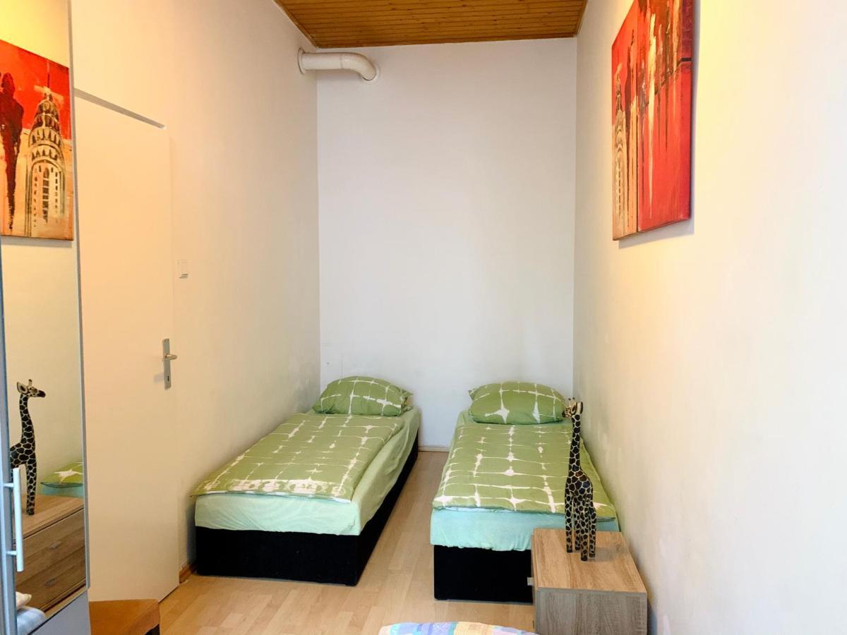 Raisa Apartments Lerchenfelder Guertel 30 Відень Екстер'єр фото